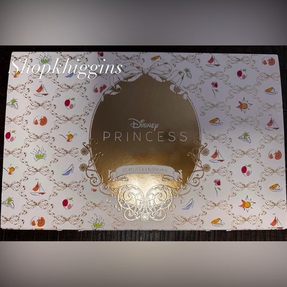 NIB B&BW Disney Princess 7 piece Fragrance Sampler 2.5 oz each - Picture 6 of 7